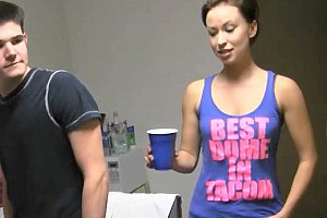 冰岛美女孕妇户外性爱视频内射